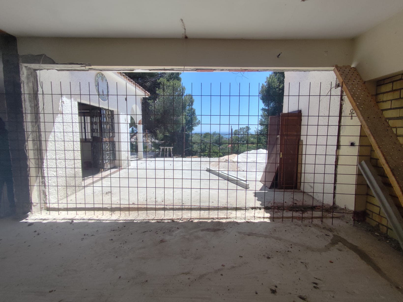 ELVIRIA ALTA