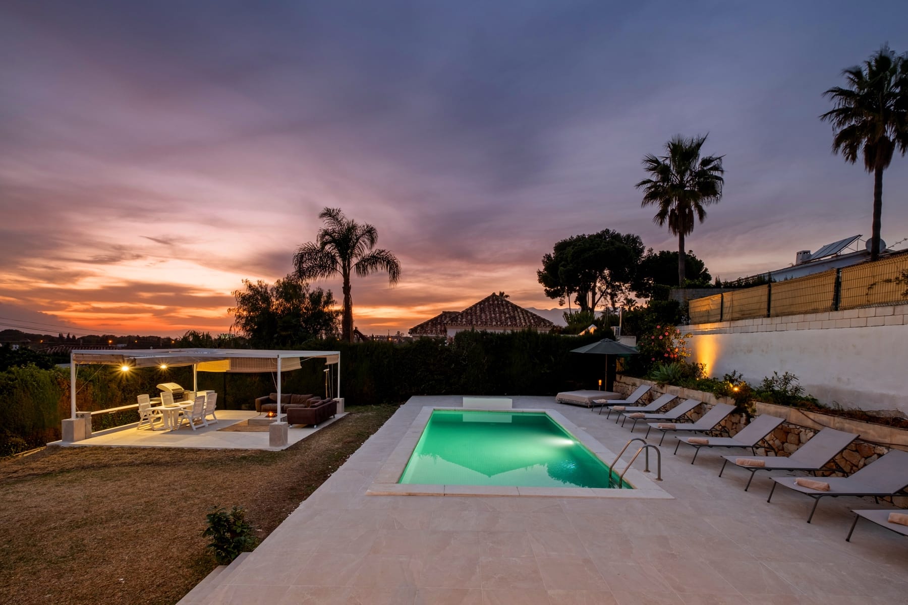 ELVIRIA BAJA