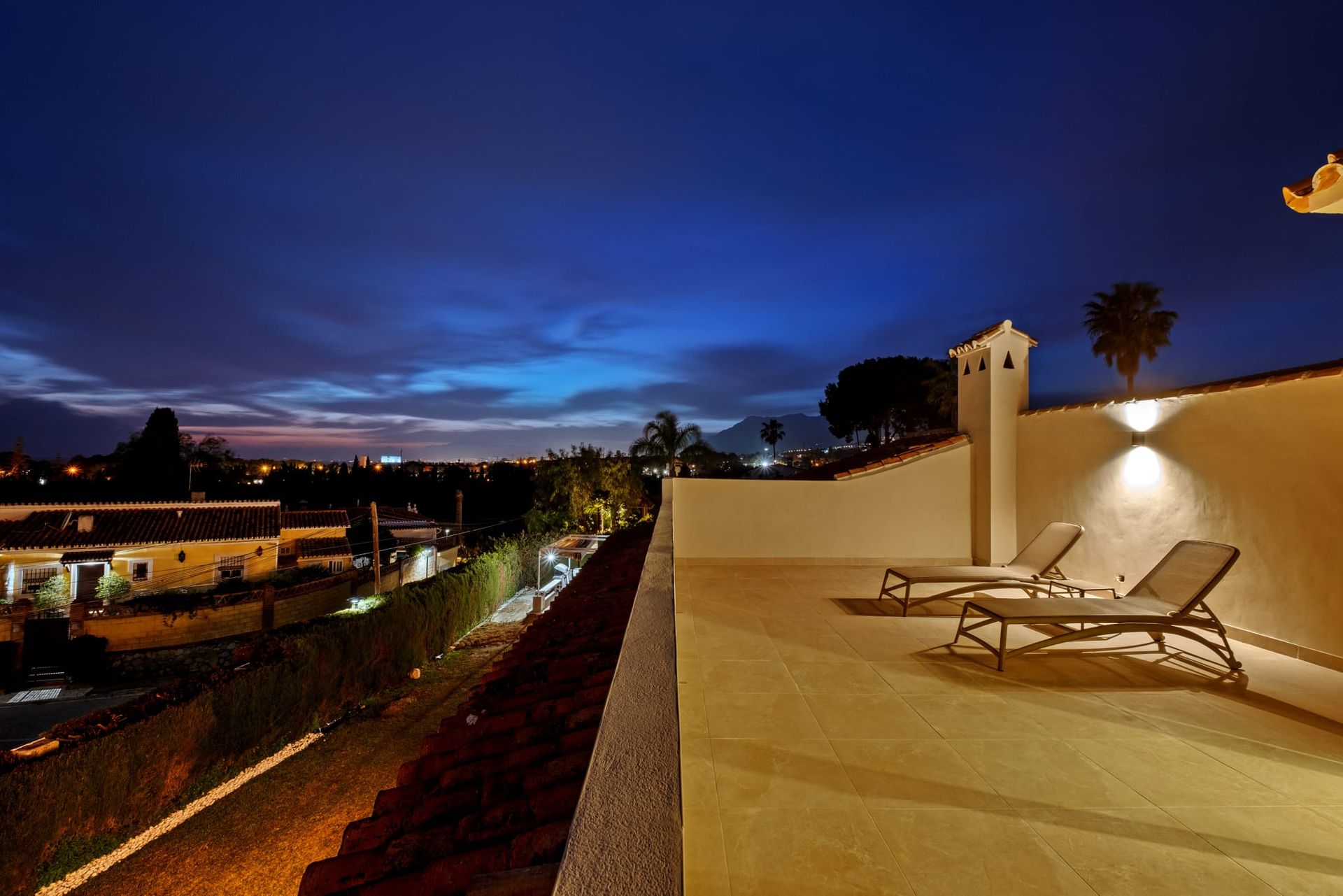 ELVIRIA BAJA