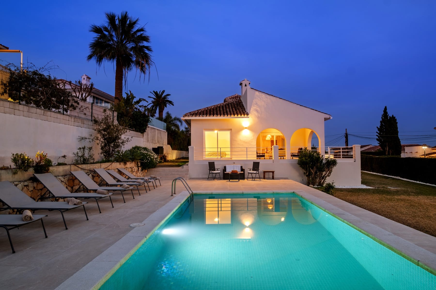 ELVIRIA BAJA